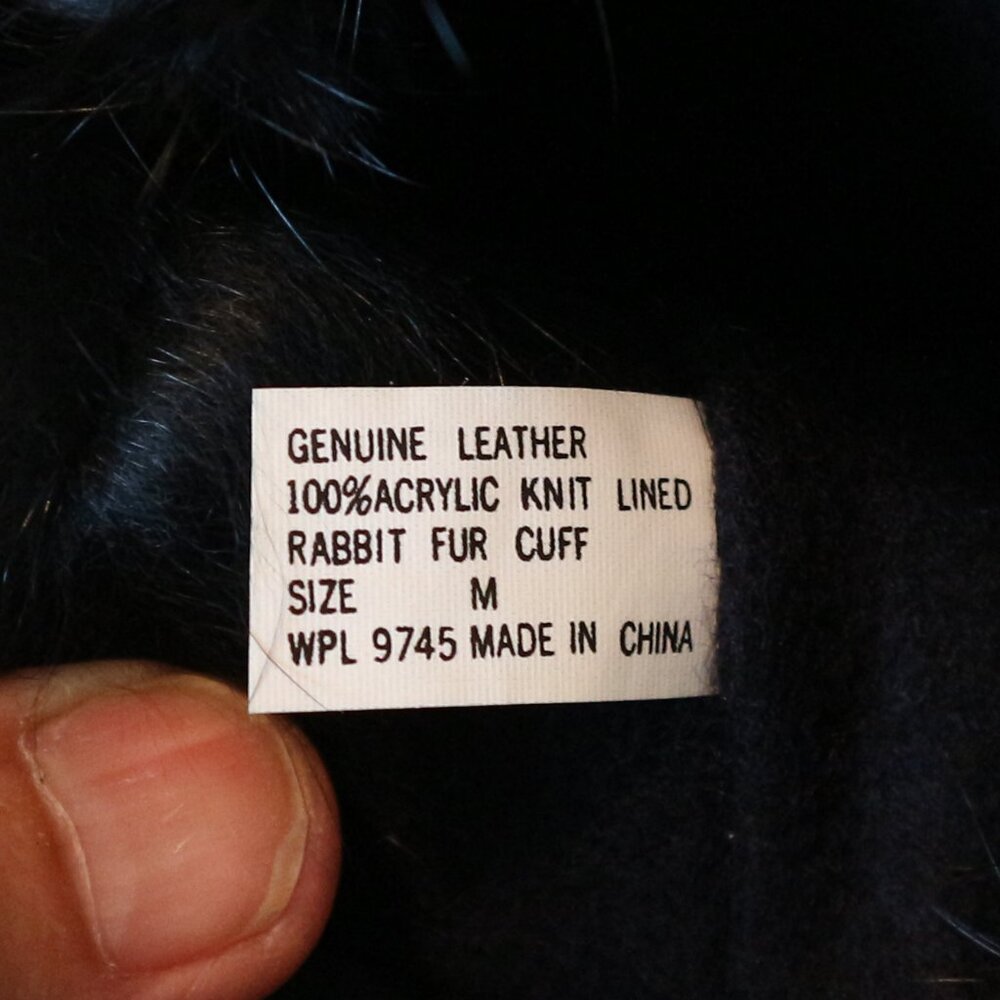 Women's Fur Cuffed Driving Gloves - Picture 3 of 3